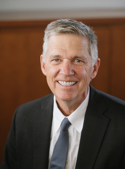 Dan Helle headshot